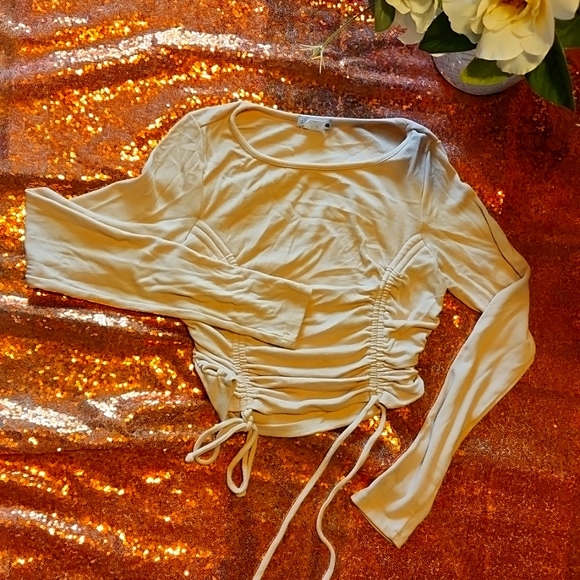 Cream Ruched Top - Picture 1 of 3